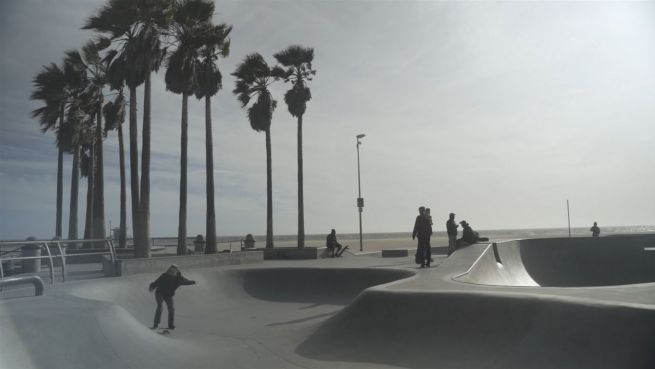 go to Der weltbekannte Skaterpark von Venice Beach