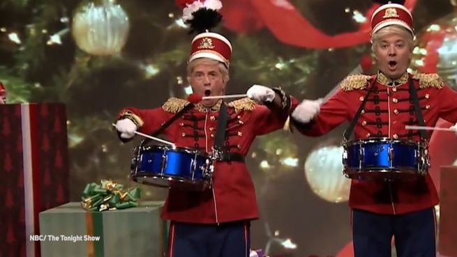 go to Bissige Weihnachtssongs: Comedians spotten über Trump