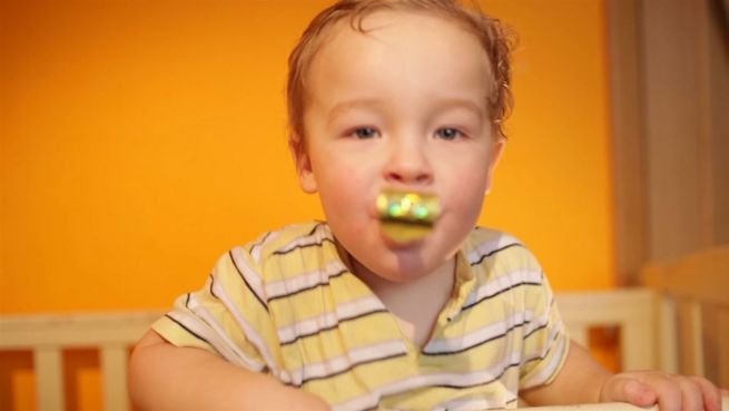 go to Stars und Störche: Wer bekommt 2018 ein Baby?