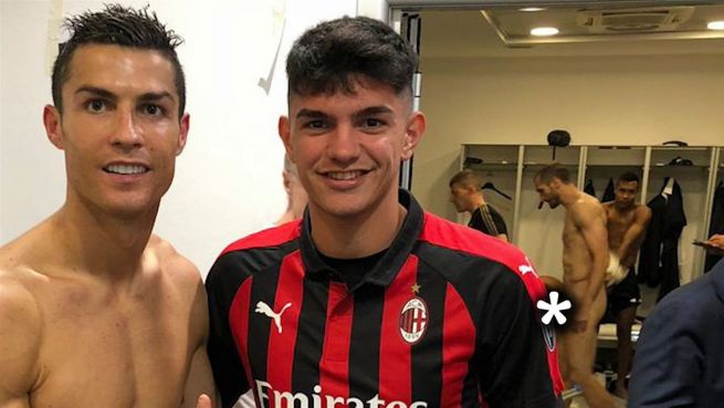 go to Huch! Ungewollte Einblicke aus der Umkleide