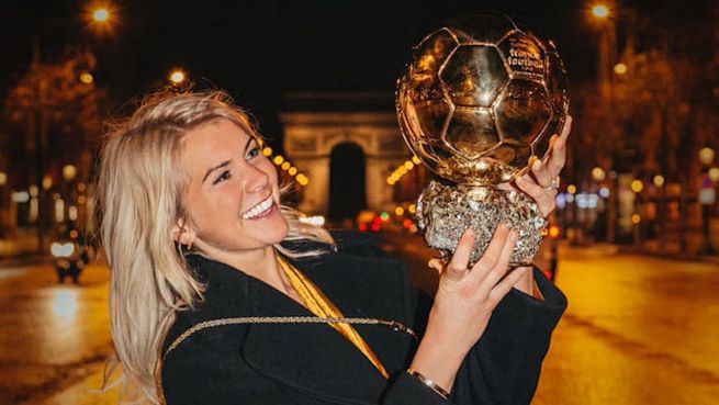 go to Ada Hegerberg als erste Frau bei Fußball-Gala ausgezeichnet