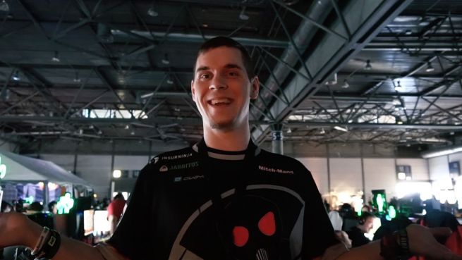 go to Gamer unter sich: Mitch-Mann