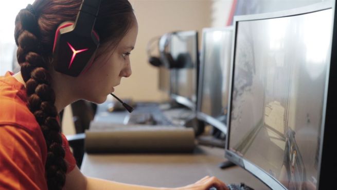 go to Michele ist auf dem besten Weg, eine Profi-Gamerin zu werden