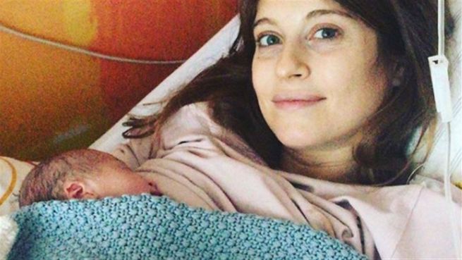 go to Baby ist da: Cathy und Mats Hummels zeigen ihren Sohn